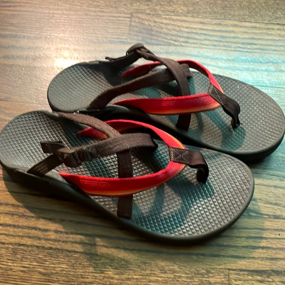GUC Chaco Sandals EcoTread Hipthong size 10